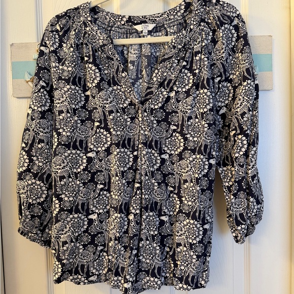 Crown & Ivy Navy/White Camel Floral Top Sz Lg - Picture 6 of 9